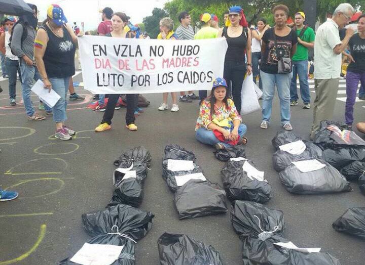 doctorbracho's tweet photo. ¡Y como nos detenemos! Así o más claro? @Almagro_OEA2015 @CNNEE @soyfdelrincon @Funpaz2013 https://t.co/BGCfifwOuM