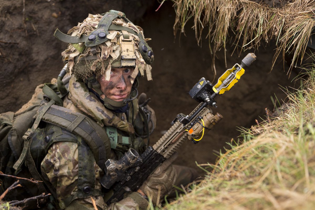 CanadianArmy's tweet image. Here are some great photos of @CanadianArmy , @USArmy  , @BritishArmy soldiers from the first day of #MAPLERESOLVE 2017