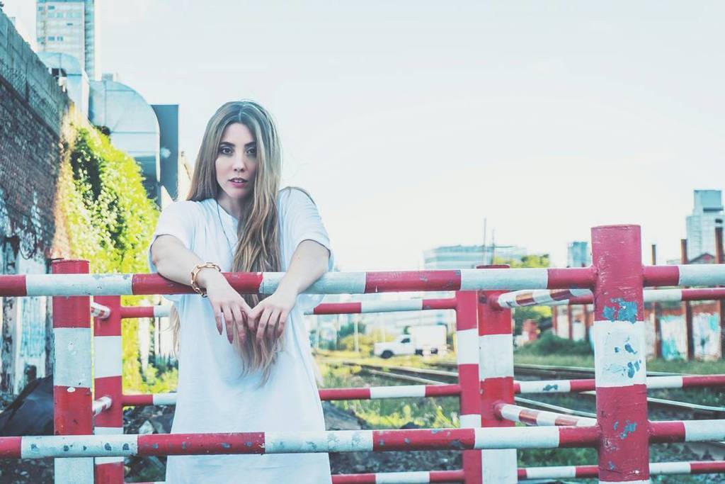 Norykko_oficial's tweet photo. Sólo otra parada en el camino
.
.
.
#buenosaires #music #urban #station #fashion #longhair #teambellami
#hair & #m… https://t.co/D0Yxl3R84w https://t.co/ZUsX3teJix