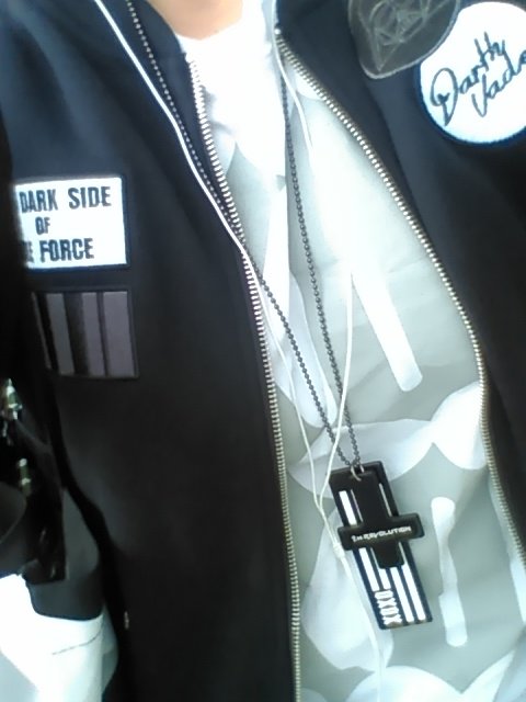 ひとみ 低浮上 Xoxo両日 今月のシフトわからないから今日バイトあるのか不明やけどたまアリの余韻めっちゃ引きずりながら職場行ってきます