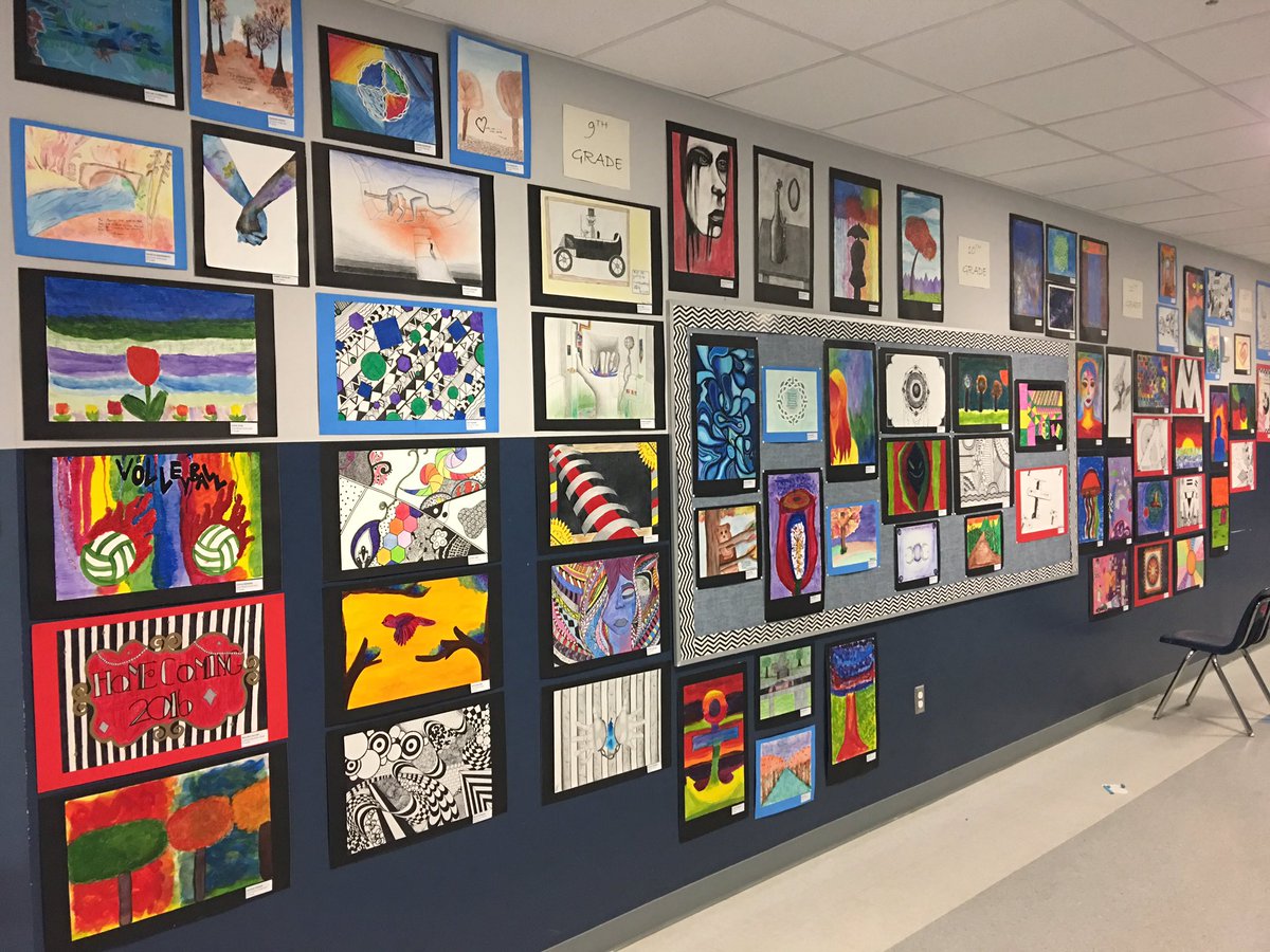 RobideauArt's tweet photo. 227 art pieces for end of yr show #artinthehalls #nbhca #msart #hsart #3Dart @MJMcLaughlin2 @HendrrRosie https://t.co/kN8MY7aI21