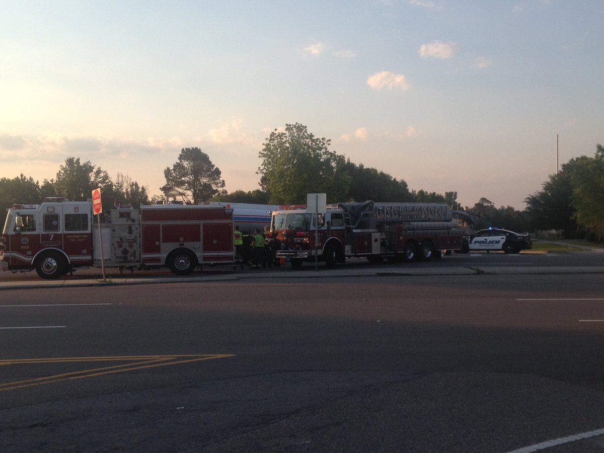 AmandaWECT's tweet image. On the scene of a fatal accident on 17th St. 18-wheeler hit bicyclist @wectnews