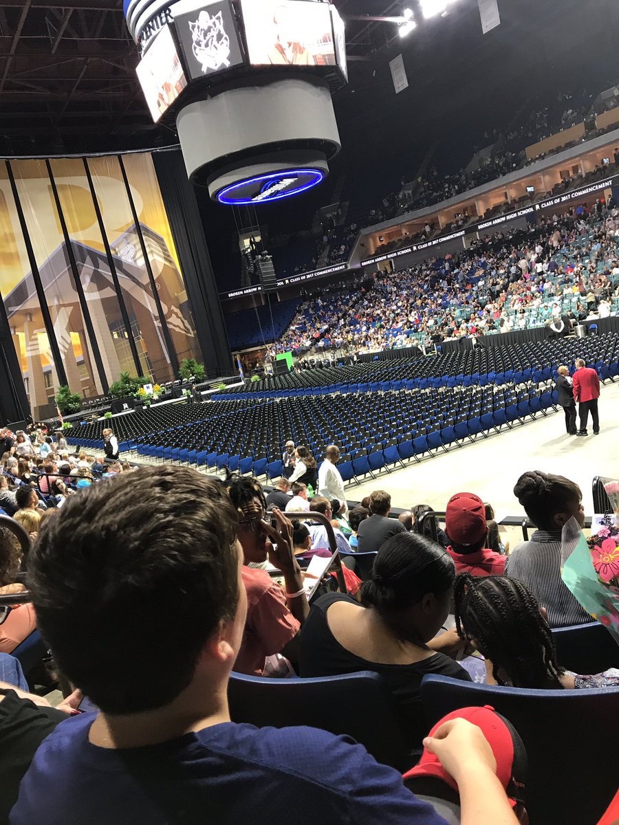 KeiferSullivan's tweet photo. When your oldest stepson is at his graduation 👨‍🎓 #makingmefeelold #soproud https://t.co/GweTskBWAe