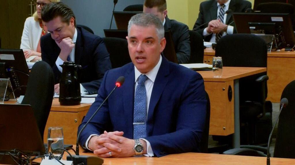 MessierSRC's tweet image. L'enquêteur Borduas accuse un collègue de lui avoir fourni de fausses informations #cepcsj
 ici.radio-canada.ca/nouvelle/10338…