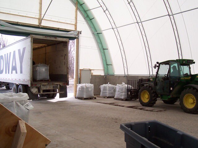 wormpowergrows's tweet photo. Worm Power on its way to a #turf customer! #vermicompost #wirms #organic https://t.co/XJI9ozqkez