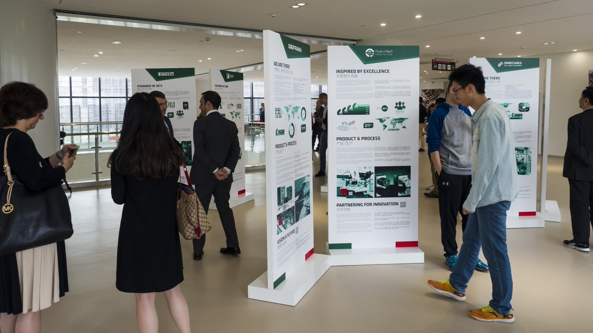 roberto_dona's tweet photo. A photo gallery of the first round of #YiTech in @XJTLU. Italian companies meeting Chinese talents. https://t.co/yrbZiAsR7X