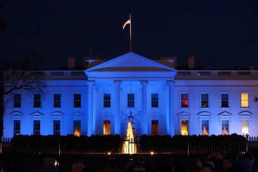 CopConfessions's tweet image. LE will finally have the support that's needed to change a culture. The @WhiteHouse will be lit up for #PoliceWeek2017 @POTUS  #ThinBlueLine