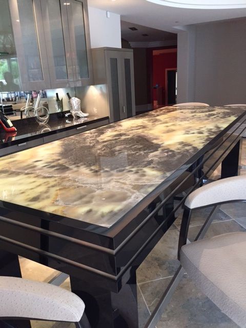 ImagiLux's tweet image. The Aloberine Table seen here is lit from beneath by you know who. #backlitstone #ledlighting