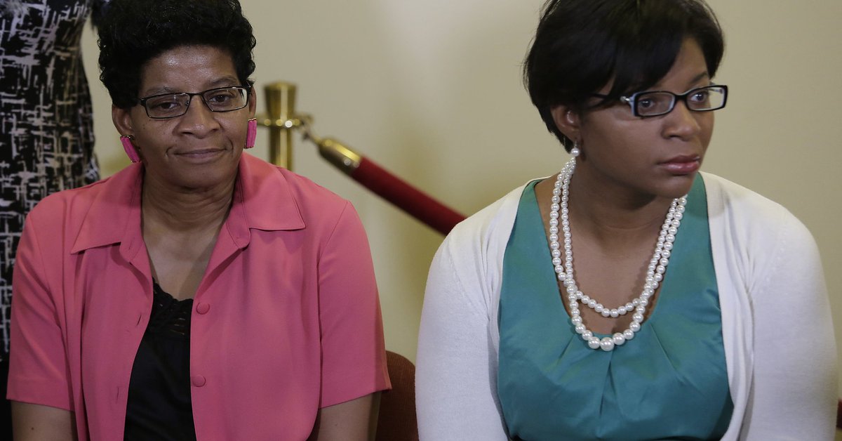 'Gut-Wrenching' Revisions Were Made To 'Sandra Bland Act,' Sister Says dlvr.it/P8ZjKJ