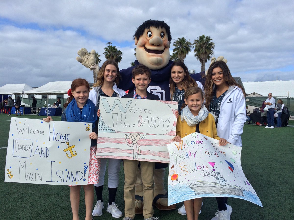 Padres's tweet photo. Today, Friar and @PadSquad helped welcome home the USS Makin Island after a 7 month deployment. Thank you for your service! 🤗🇺🇸 #SDMilitary https://t.co/zYQBBfDpGO