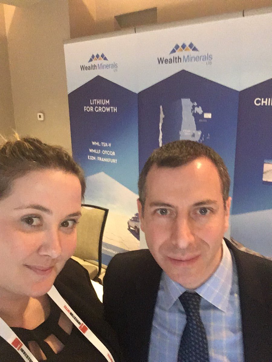 CriticalMnlInst's tweet photo. #selfies with Kelly... Tim from @Wealthminerals @CTMS2017 @Investor_Intel https://t.co/qeTrAEBDOX