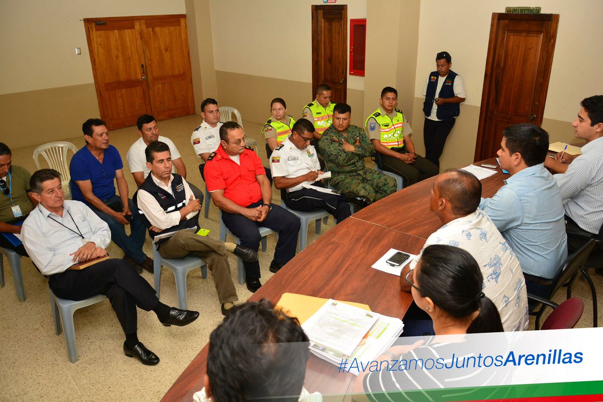 JohnCherrezA's tweet photo. Para #mitigar #inseguridad en #Arenillas se reunió #comité de #seguridad, autoridades coordinaron acciones y #operativos ante ola delictiva. https://t.co/vRidsuQ8nM