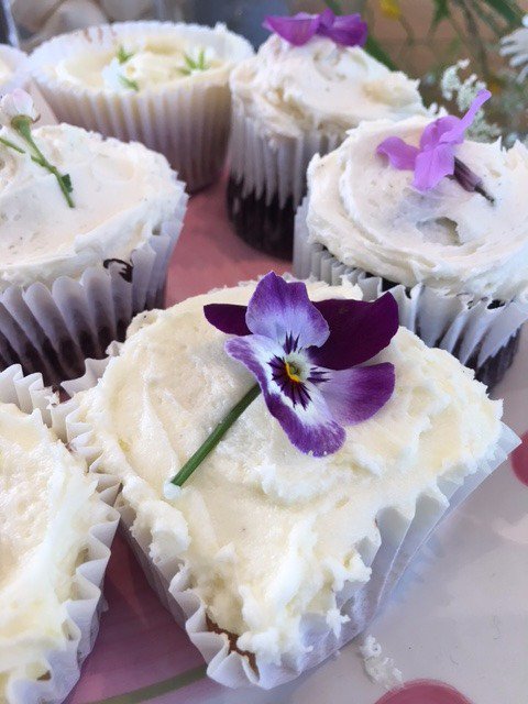 Follow us on Twitter and retweet secrets from The Mindful @lodsworthsussex. Our 500th follower will receive a signed <a href="/MirandaBakes/">Miranda Gore Browne</a>'s book!