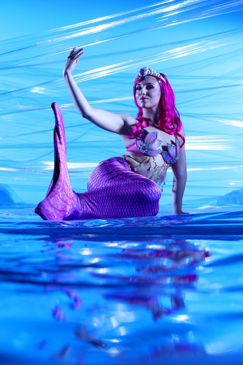 CARMINAENTS's tweet photo. Introducing our new Carmina mermaids! Available for all kinds of bookings from nightclubs and festivals to kids parties! 💜💚🐟🐠🐬🐳💦 https://t.co/fc4tDj2btS