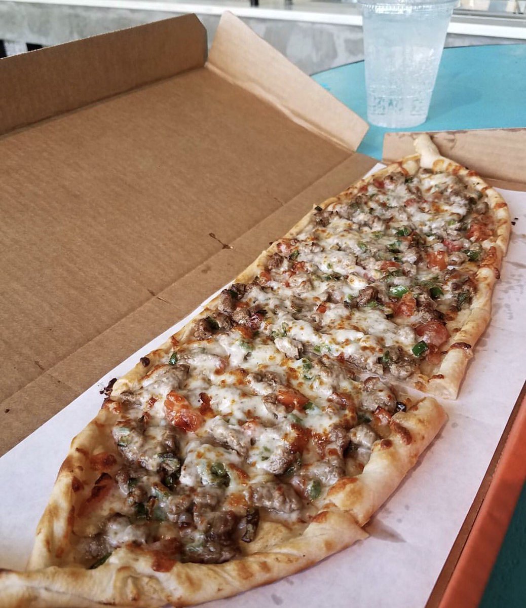 pidzzadc's tweet photo. This could be dinner....but you playin!! https://t.co/bA1w3XA3zY