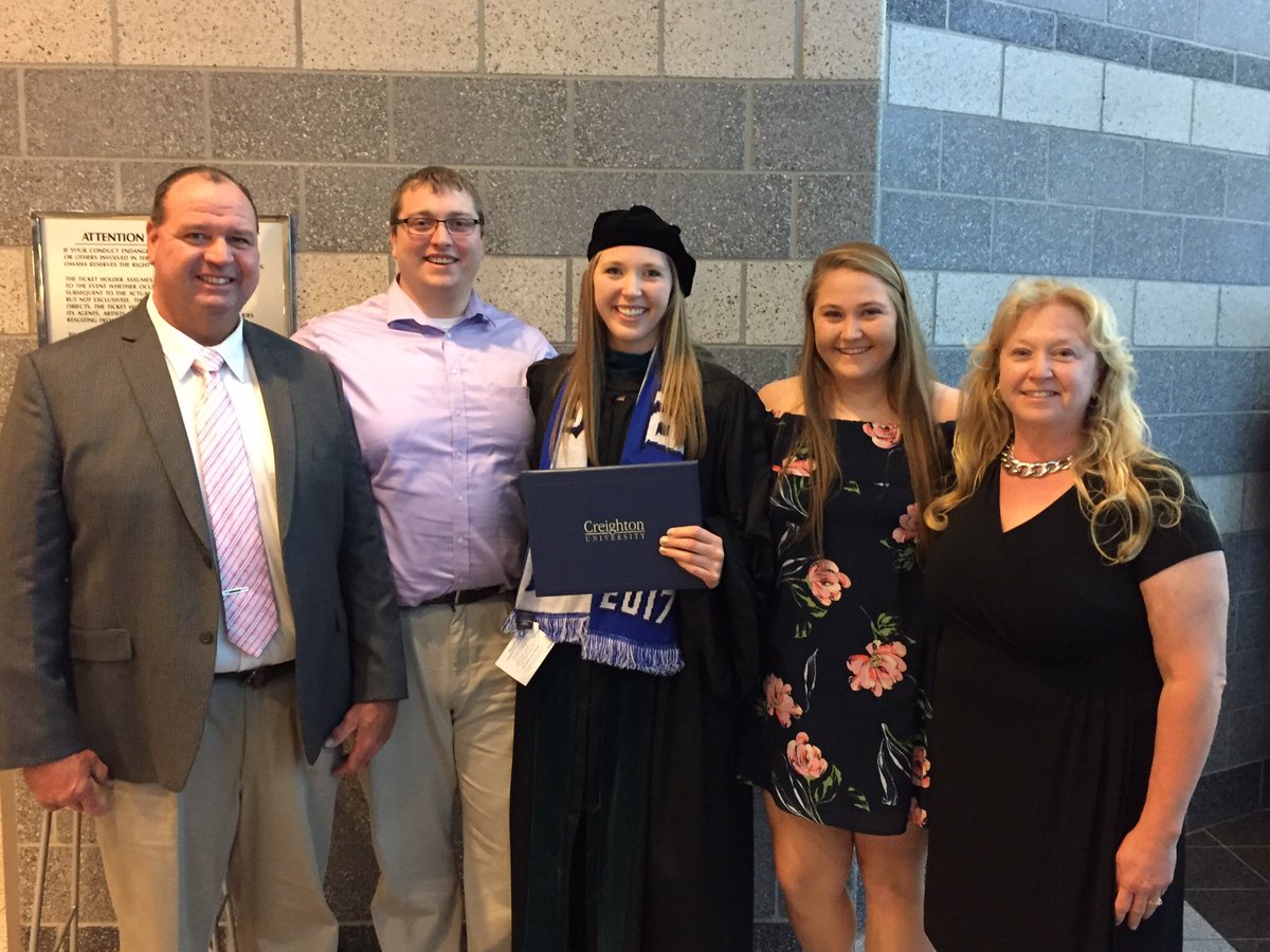 Kampy_55's tweet photo. Can't even put into words how thankful I am for everything God has blessed me with! #lovethem #officiallyDr.Kamphaus https://t.co/Pih6HQ959K