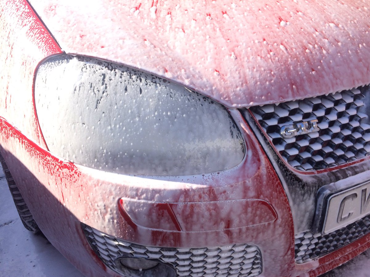 OrrellAutoDet's tweet image. Volkswagen #Golf pre wash treatment, wash and clay before a full machine polish #detailing #wigan