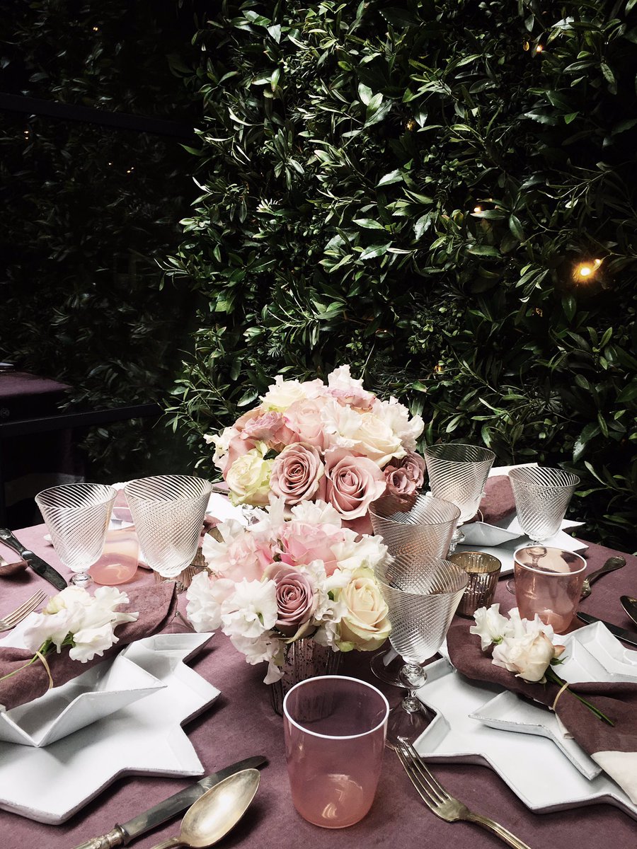 from a great afternoon with <a href="/prettycityldn/">Siobhan</a> <a href="/SummerillBishop/">Summerill & Bishop</a> @wildathearthq @HotelMarylebone  .. cheers! 🥂