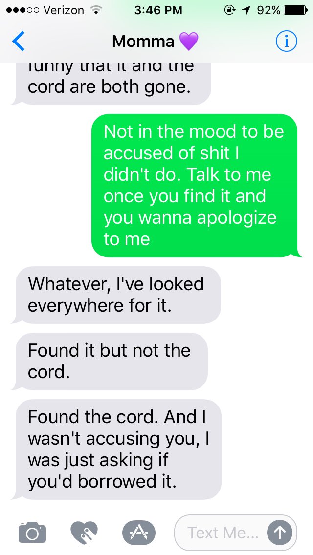 _DippinDarlin's tweet photo. When everyone you know has a normal mom and a great relationship with their mom and you have this on a daily basis 👌🏻#itsssfuckinggreat https://t.co/JjIAXxz4Gz