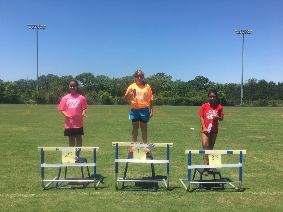 So proud of all of our Ross Athletes today #janicewhitememorial <a href="/RossRockets/">Ross Rockets</a> #400 and #200