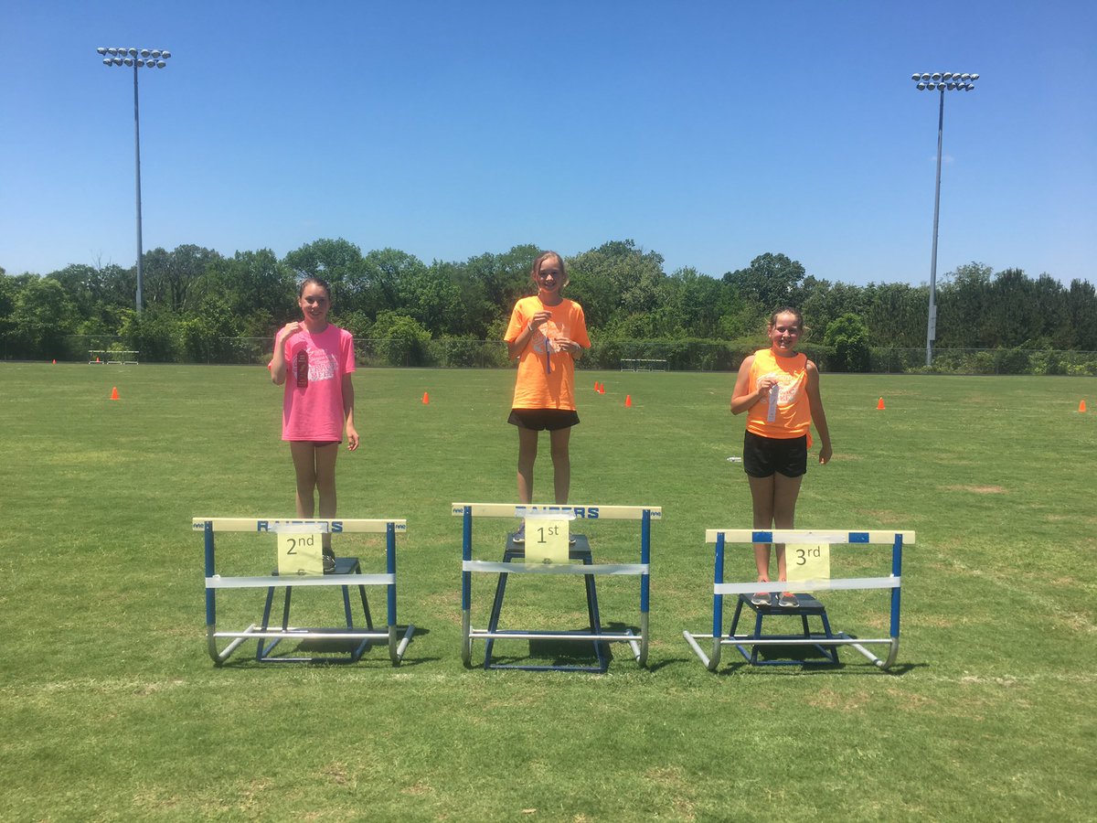 So proud of all of our Ross Athletes today #janicewhitememorial <a href="/RossRockets/">Ross Rockets</a> #800 and #1600