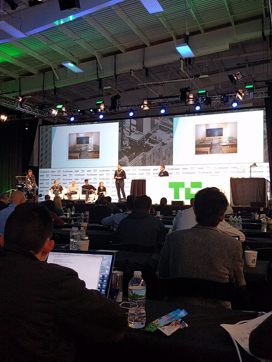 Antw_0ne's tweet photo. #riminder #AI la #frenchtech a #TCDisrupt !! https://t.co/BKT5LmO3h8
