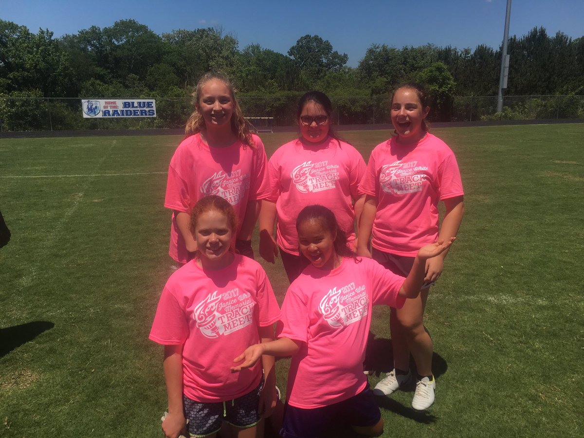 So proud of all of our Ross Athletes today #janicewhitememorial <a href="/RossRockets/">Ross Rockets</a> #tug