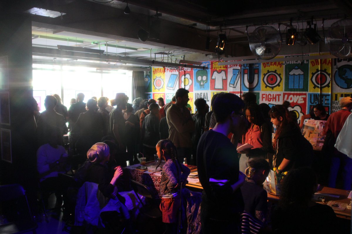 ErinAniker's tweet photo. .@DIYCultures at @RichMixLondon yday was 🔥🔥
Was busy talking+meeting so many amazing people I forgot to take pics! 
Photo by @senakaweeraman https://t.co/AOVO75YQ0h