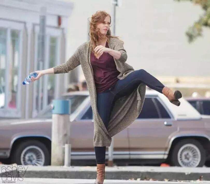 "I'm not all too worried for Zelena's craziness ... I'm mainly worried for whoever is to be hit with a sudden flying water bottle,"