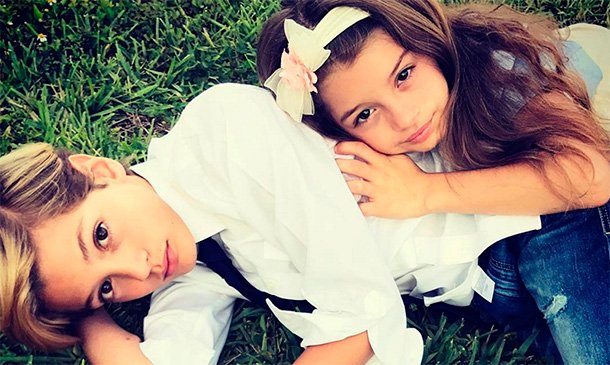 Abran Paso A Kailey Y Christopher Los Hijos Fashionistas De William Levy Revista Hola Scoopnest