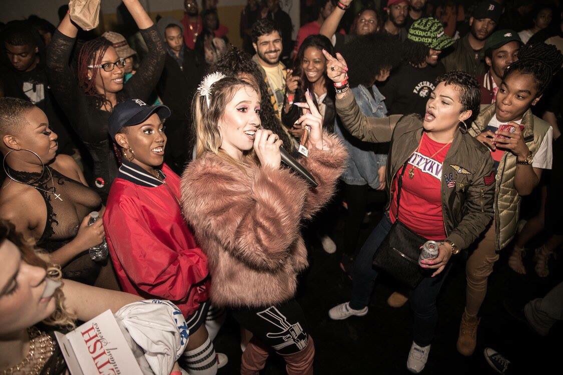 kittykvsh's tweet image. I'm just here to party, I ain't fuckin with your drama 😝 #2Cup 🍻#TokesNStrokes || 📸: @sxrreal