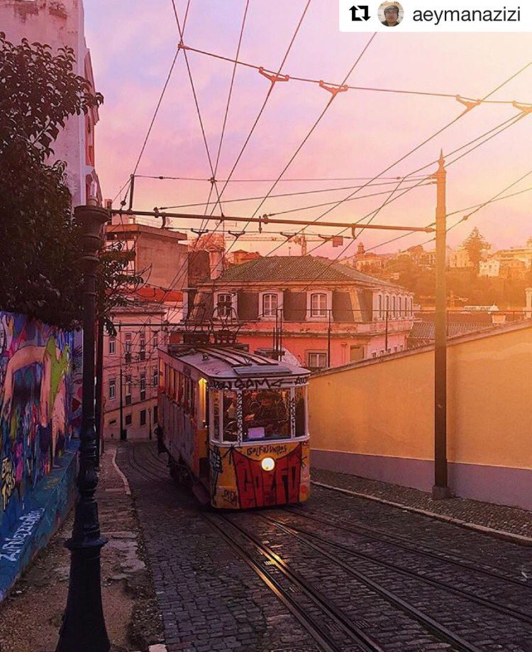 Fin de journée lisbonnaise 🌇🚃🇵🇹 #Lisbonne #Lisboa #Portugal
