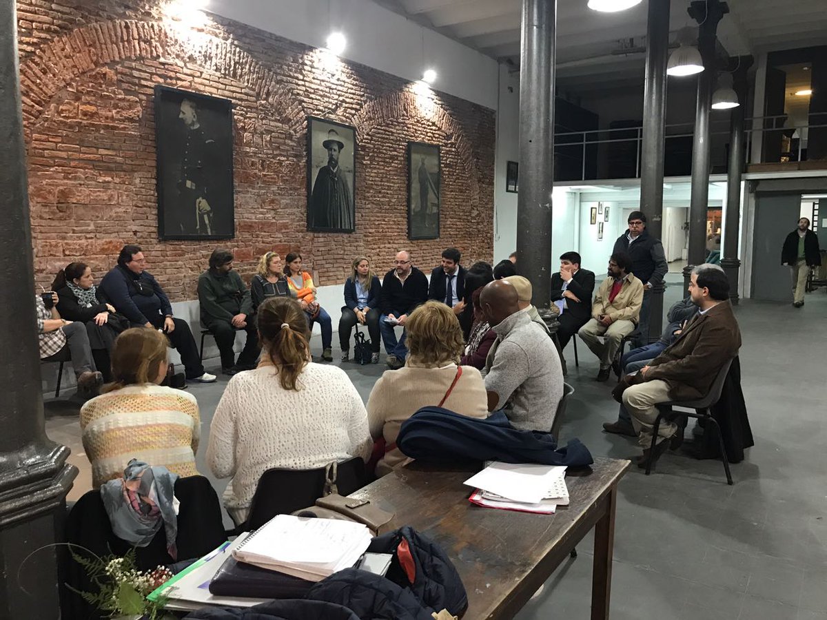 ChNunezUy's tweet photo. Reunión de trabajo de @EsHoy404 , con el 2019 a la vista y sabiendo que tenemos mucho trabajo por delante.
@PNACIONAL @LuisLacallePou https://t.co/unBXgtQLf8