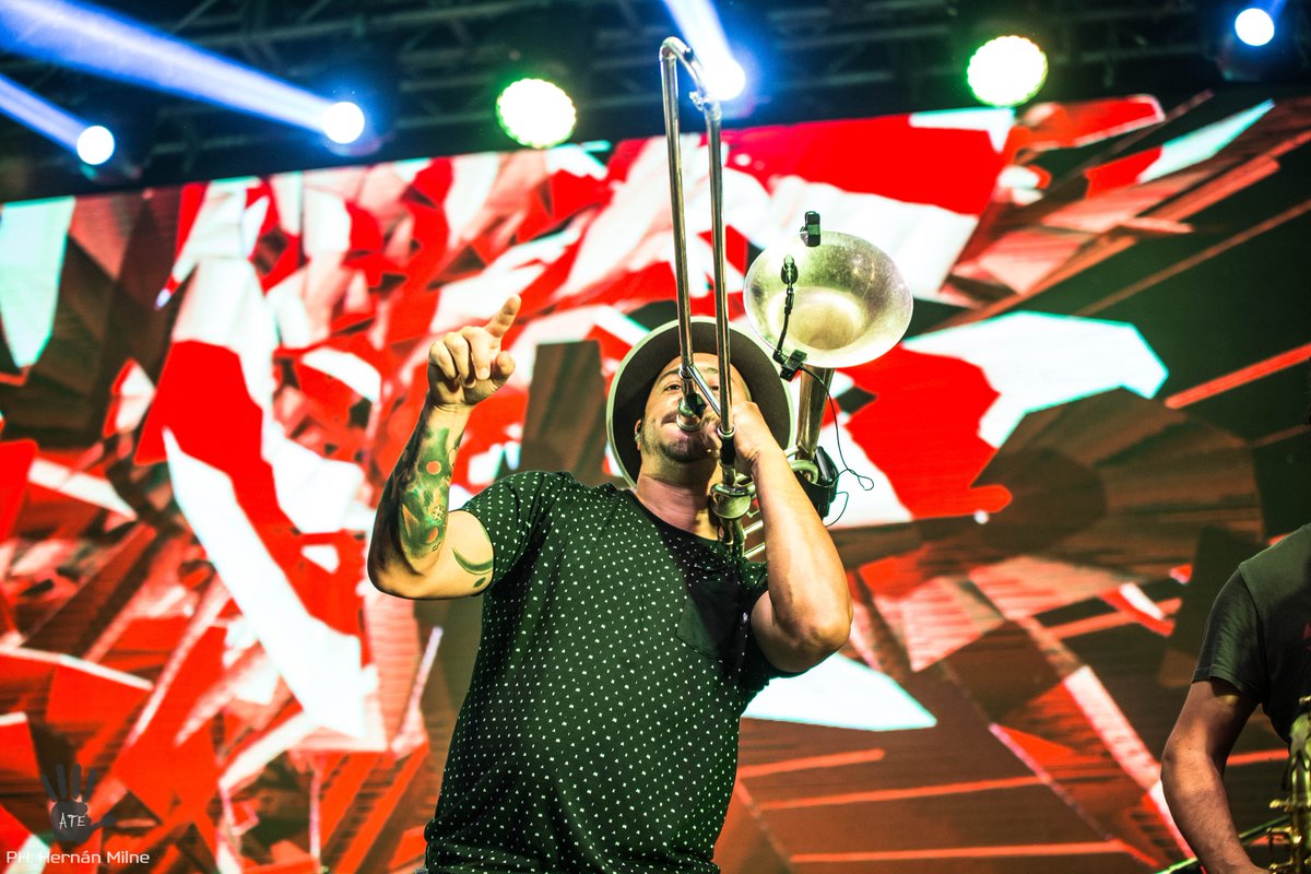 tambienestamos's tweet photo. #ADELANTO @ntvgoficial en #ComplejoTerra 13.05.2017
Pronto todas las fotos en https://t.co/0MMDsYuwep
📷 @twikik
#NTVGEnLobos https://t.co/GWwaX5oBQL