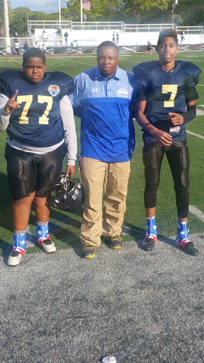 COACHSCOTT201's tweet photo. WORKING HARD TO MAKE A DIFFERENCE IN MY COMMUNITY 18YRS STRONG. #NJCRUSHERS #3D #3C #jerseycityJETS #NJD1KIDS #7upNEXT https://t.co/M0Rwkt3G1l