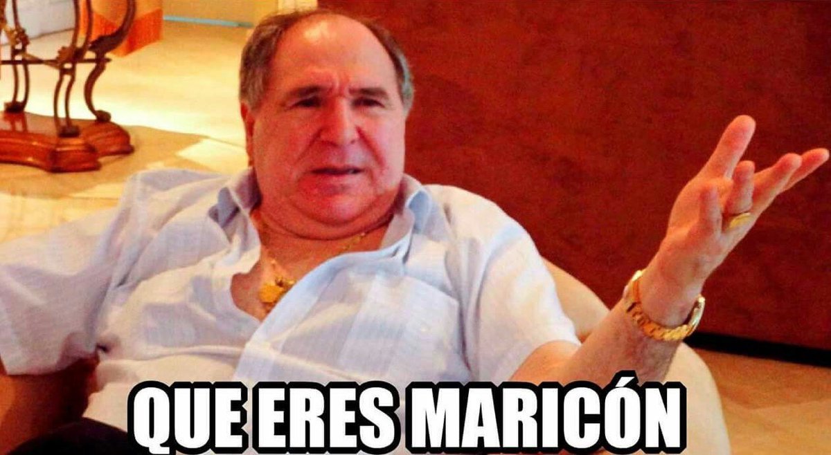 BebedoresSA's tweet photo. - Pilas, vamos a tomarnos un whisky de 15 años que tengo guardado.
- No, yo solo tomo micheladas.
- https://t.co/RvgdhRaLla