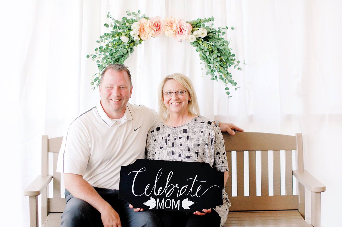 chostetter2's tweet image. Where are my girls? #differentstate #differentservice