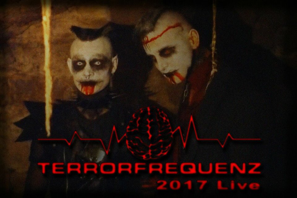 Terrorfrequenz_'s tweet photo. Mangler &amp; Liam
#terrorfrequenz #hellectro #daemon #tanzen https://t.co/yuWZ19l8ZV