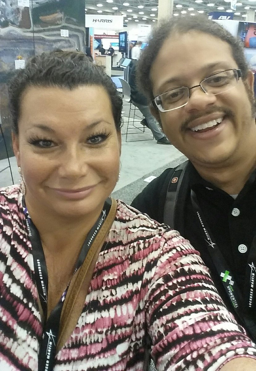 UnmannedWW's tweet photo. More faces of @AUVSIshow 2017
@cyphyworksinc @D13ASX #BlacklightAircraftAB #MikeToscano #Xponential2017 https://t.co/me1dQ4QXdc