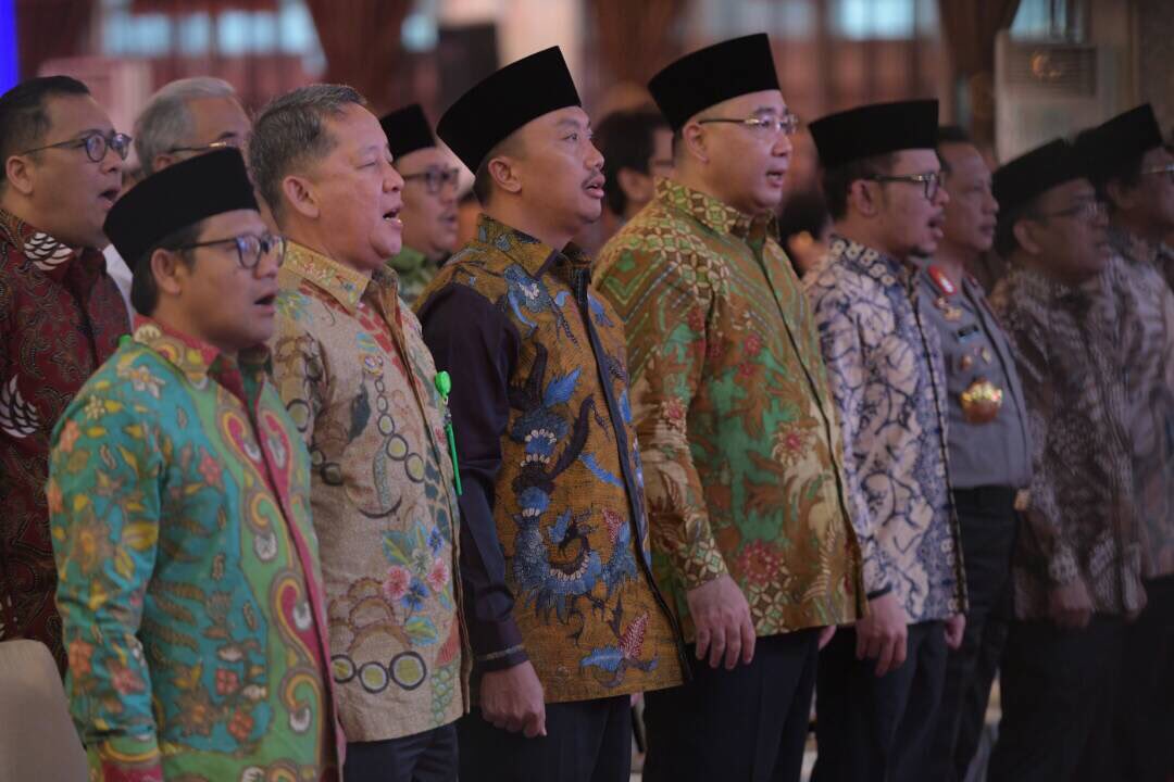 imam_nahrawi's tweet photo. Menghadiri Kongres PMII XIX yang dibuka oleh Bapak Presiden @jokowi . 
Selamat berkongres sahabat @pbpmii semua -IN https://t.co/BHUVGuoRql