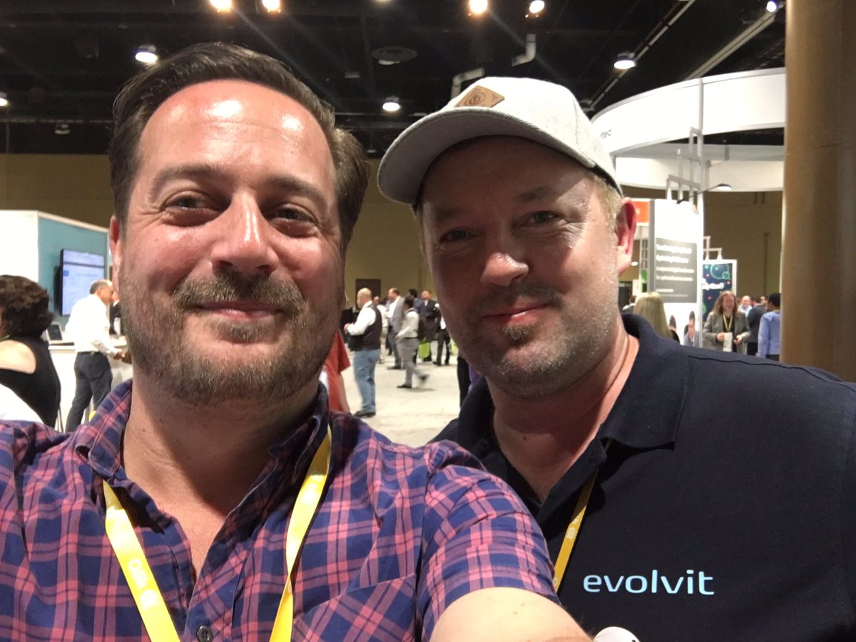 RichardPearce60's tweet image. Great to catch up with @MikaAhtinen he&apos;s #1. #Qonnections #QlikDevGroup