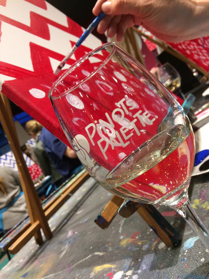 PinotsWestLoop's tweet image. Paint and Wine go together like Peanut Butter and Jelly! What's your perfect pairing?