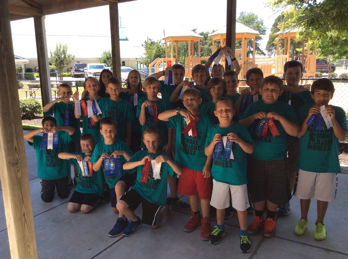 bearbranchelem's tweet photo. Congratulations to our Chess team for placing 3rd in the district. #weisgreaterthanme https://t.co/lWhFfHOOOT