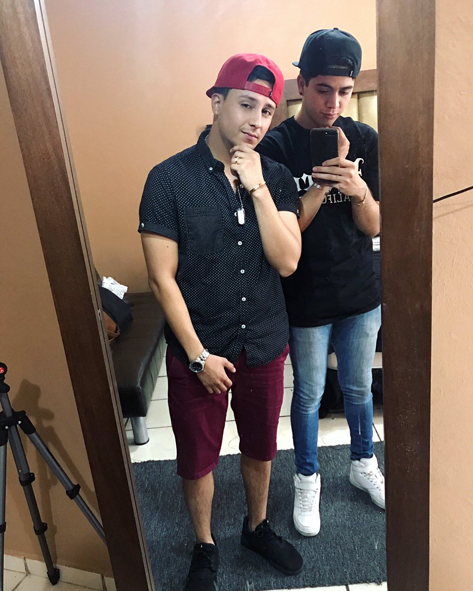 Dannyelb's tweet photo. Tranqui tranqui 🔥 @Juandedios_P https://t.co/RxEcfvvItc