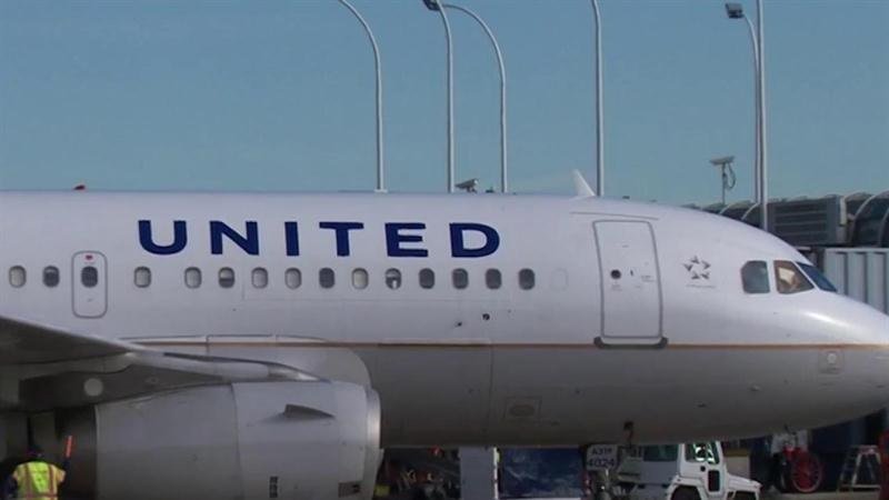 AviationFigures's tweet image. A #UnitedAirlines flight attendant made a mistake that could have posed a huge security threat bit.ly/2pEbLSw

#cockpitsecurity