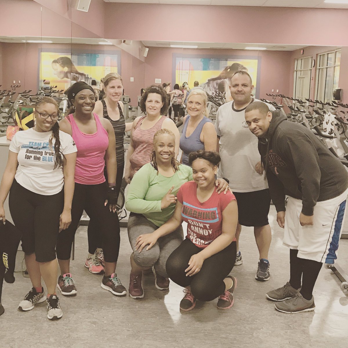 APosWelln1's tweet photo. 23 indoor cyclists in attendance for tonight's 5:30p-6:30p Cycling class @lafitness Oaklawn #techno #housemusic #juke #350-650calories https://t.co/36qzbOHFPG