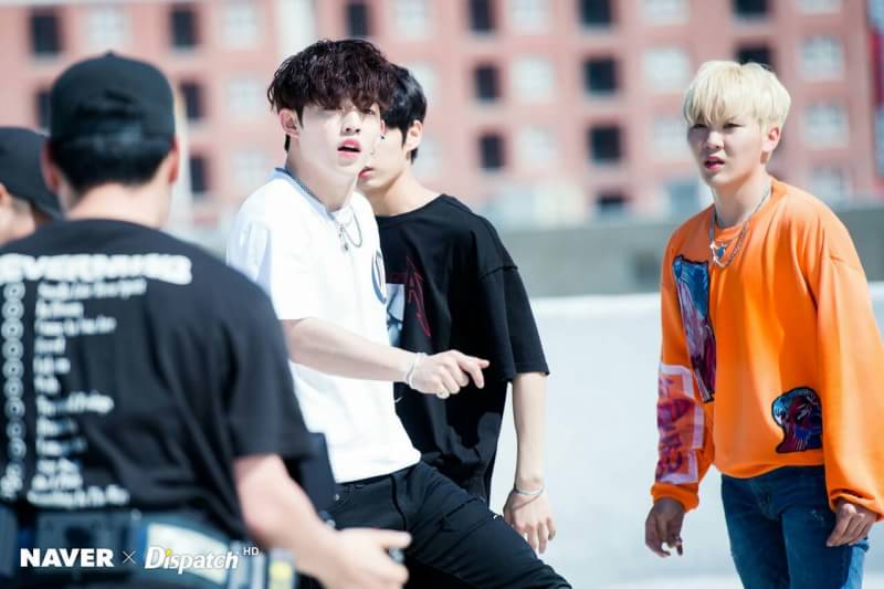 SVTGlobal's tweet photo. [PICT] 170516 Seventeen MV Making Behind the Scene by Naver x Dispatch (Cr. Naver x Dispatch) https://t.co/9URhXPGyu3