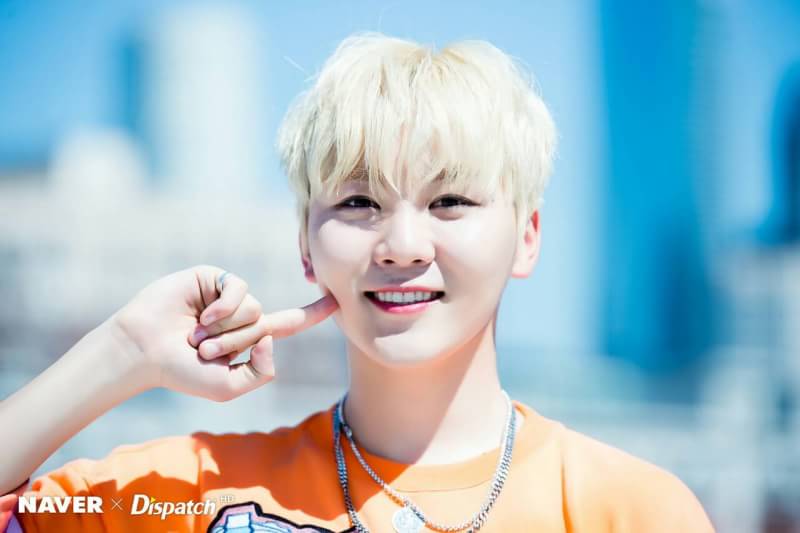 SVTGlobal's tweet photo. [PICT] 170516 Seventeen MV Making Behind the Scene by Naver x Dispatch (Cr. Naver x Dispatch) https://t.co/V4BQ1xTdDc