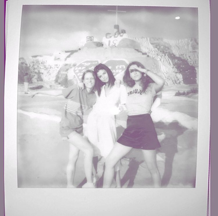 raregomezzz's tweet photo. #BadLiar shoot👀💋
#SGBADLAIR #SelenaBBMAs @selenagomez https://t.co/Y8cfoxYBcn