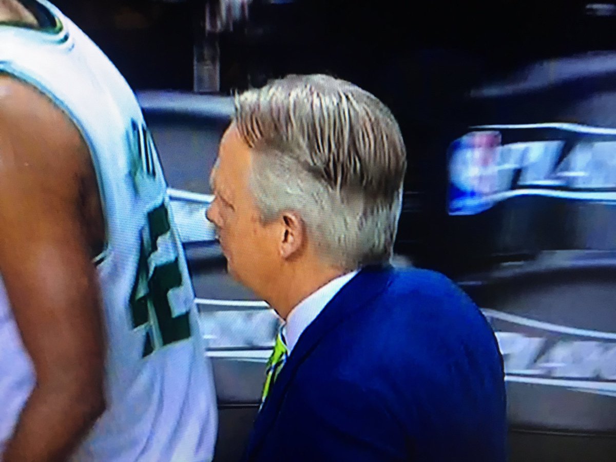 bustedcoverage's tweet photo. Something is odd with Danny Ainge's hair https://t.co/IyAnug9TrH